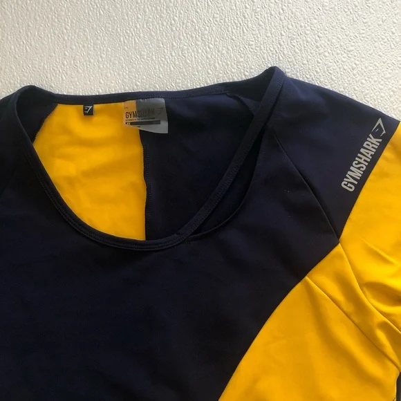 Gymshark Asymmetrical Cropped Short Sleeve Top in Blue and Yellow Size XL - Picture 5 of 9